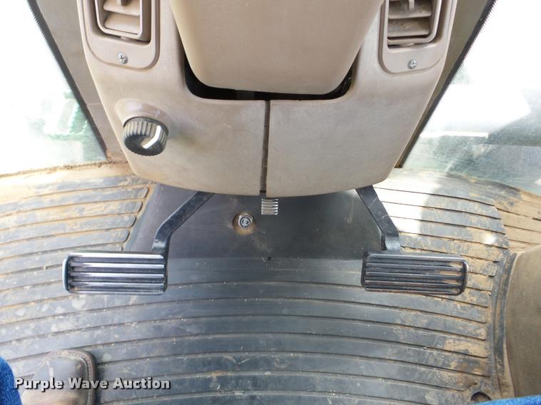 image for item BI9690 1997 John Deere 9400 4WD tractor