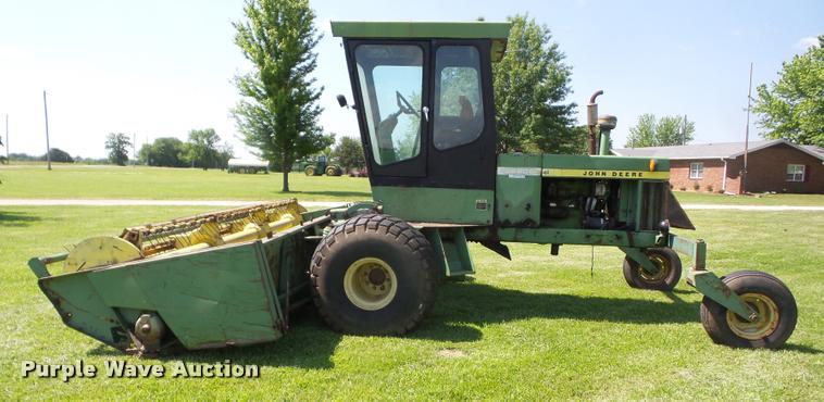 image for item BI9695 1980 John Deere 2280 self-propelled windrower