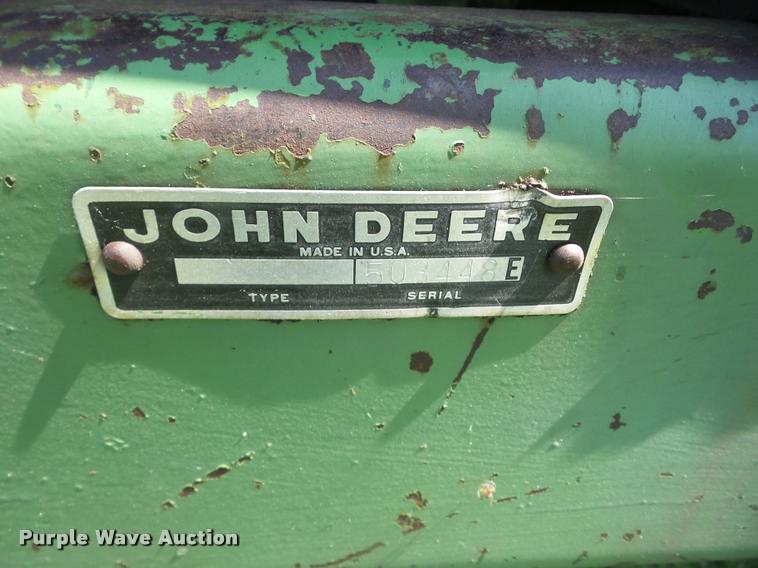 image for item BI9695 1980 John Deere 2280 self-propelled windrower