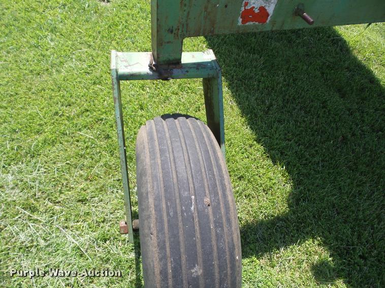 image for item BI9695 1980 John Deere 2280 self-propelled windrower