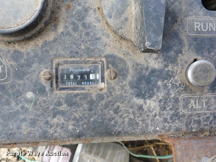 image for item BI9695 1980 John Deere 2280 self-propelled windrower