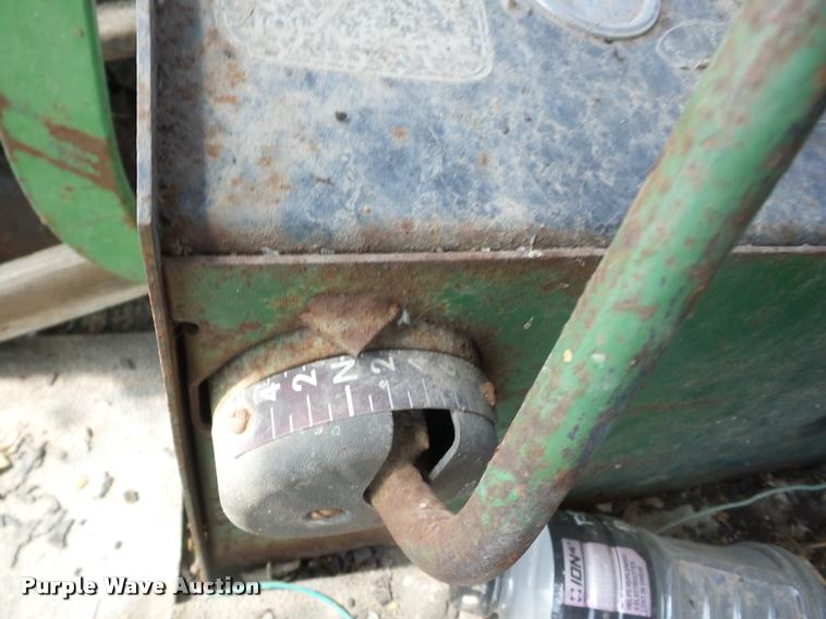 image for item BI9695 1980 John Deere 2280 self-propelled windrower