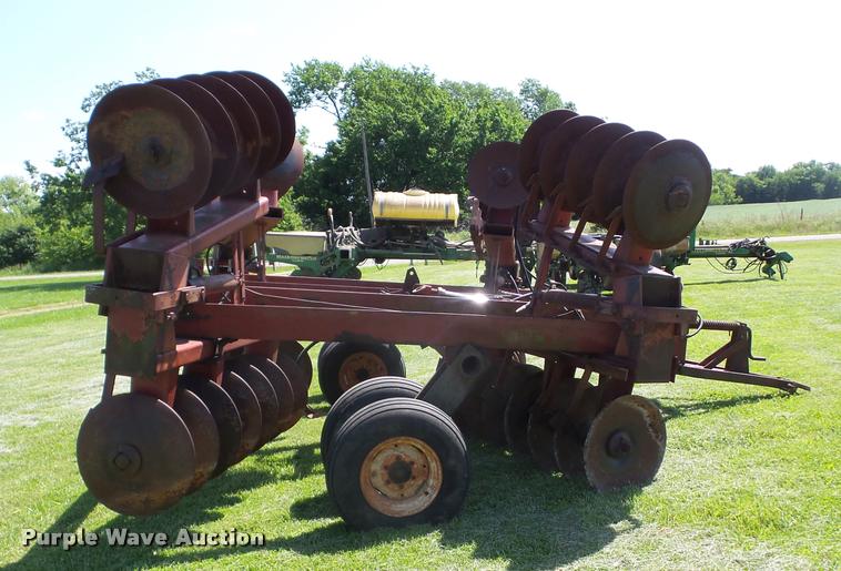 image for item BI9696 International tandem off-set disk