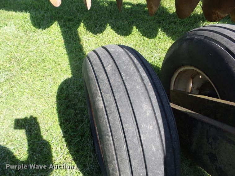 image for item BI9696 International tandem off-set disk