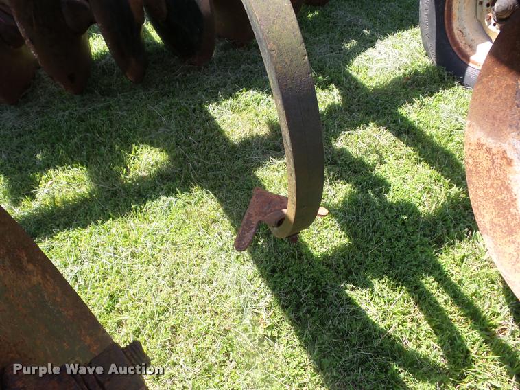 image for item BI9696 International tandem off-set disk