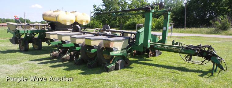 image for item BI9697 John Deere 1770 Conservation no-till planter