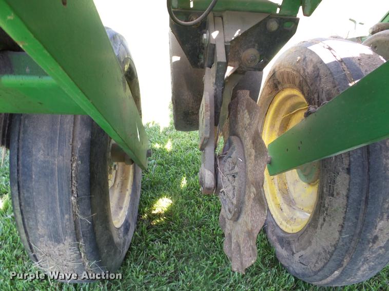 image for item BI9697 John Deere 1770 Conservation no-till planter