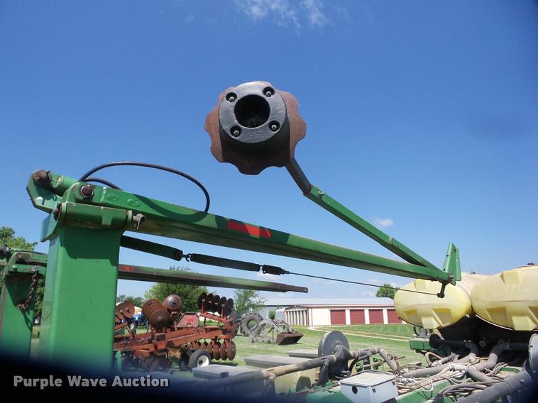 image for item BI9697 John Deere 1770 Conservation no-till planter