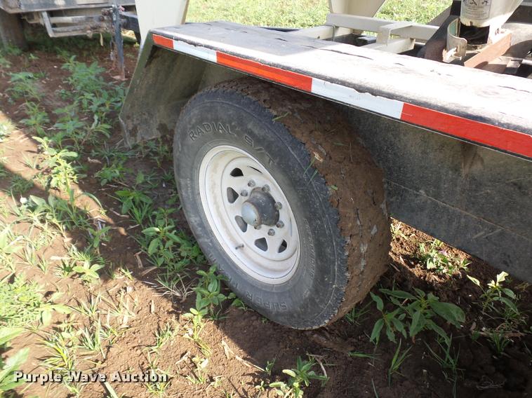 image for item BS9452 Friesen 220BST seed tender