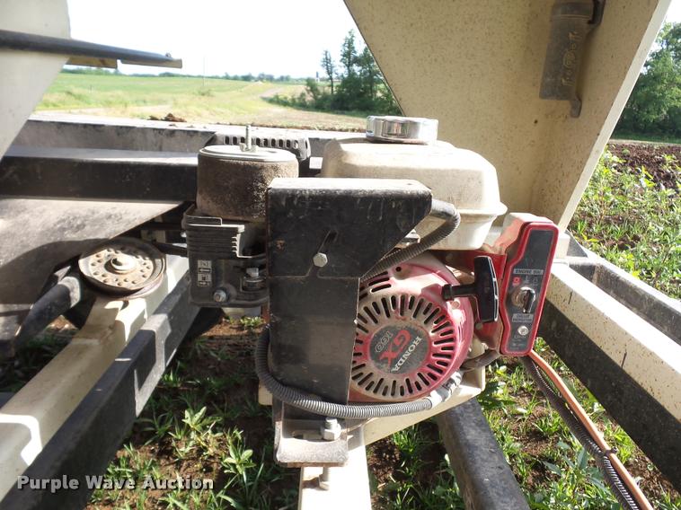 image for item BS9452 Friesen 220BST seed tender