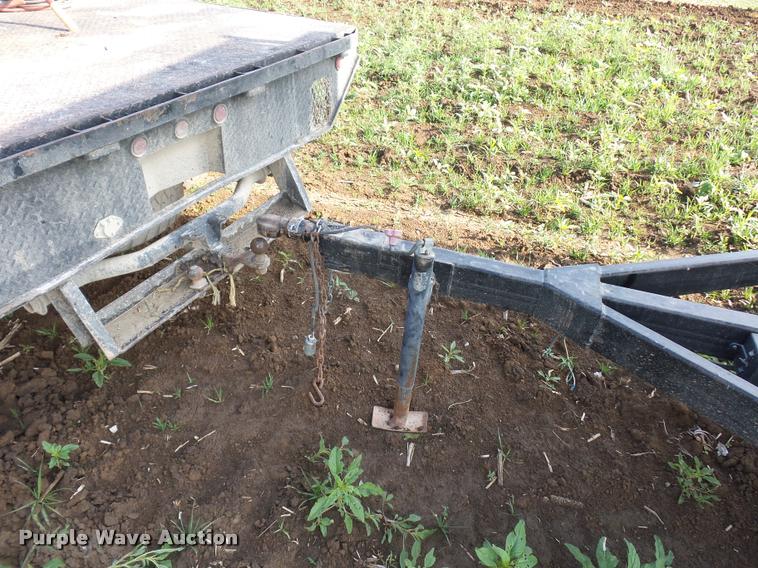 image for item BS9452 Friesen 220BST seed tender