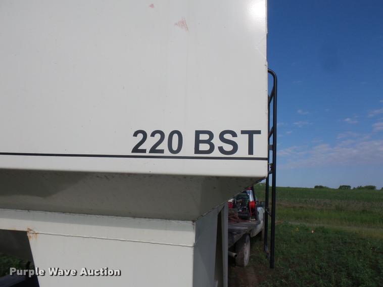 image for item BS9452 Friesen 220BST seed tender