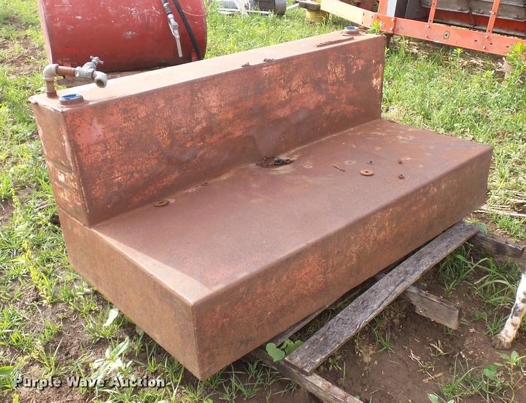 image for item BS9457 L-shaped fuel tank