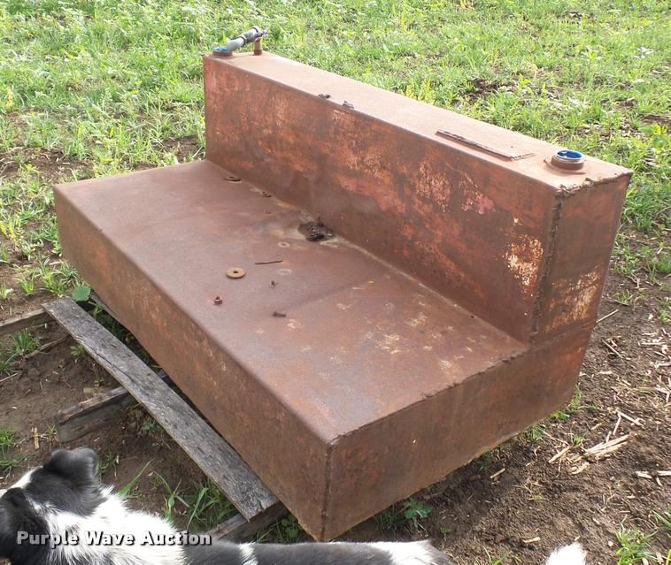 image for item BS9457 L-shaped fuel tank