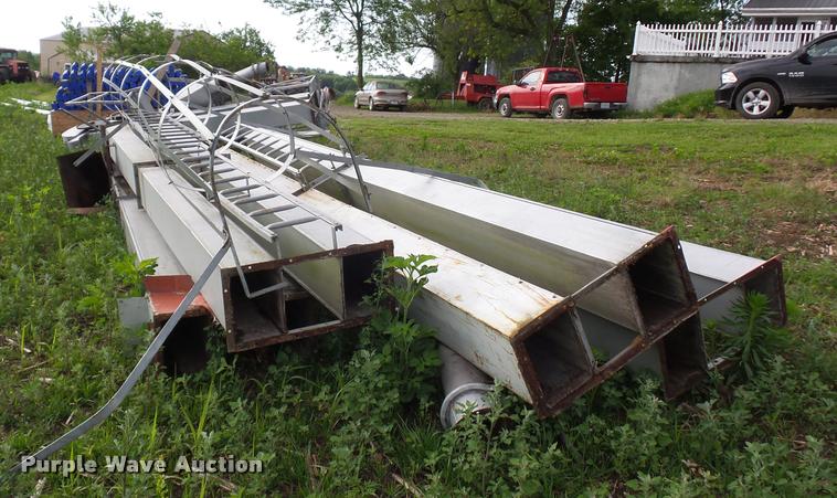 image for item BS9461 Clay grain leg