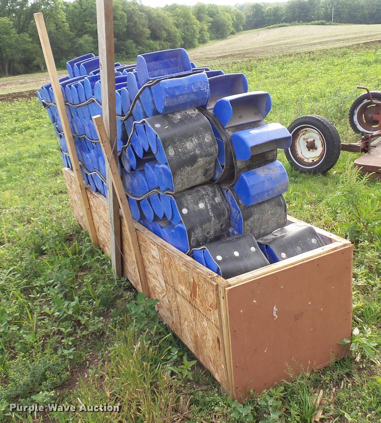 image for item BS9461 Clay grain leg