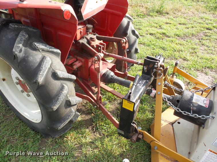 image for item BS9463 International 284 tractor