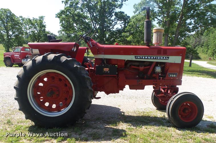 image for item DA2706 International Farmall 756 tractor