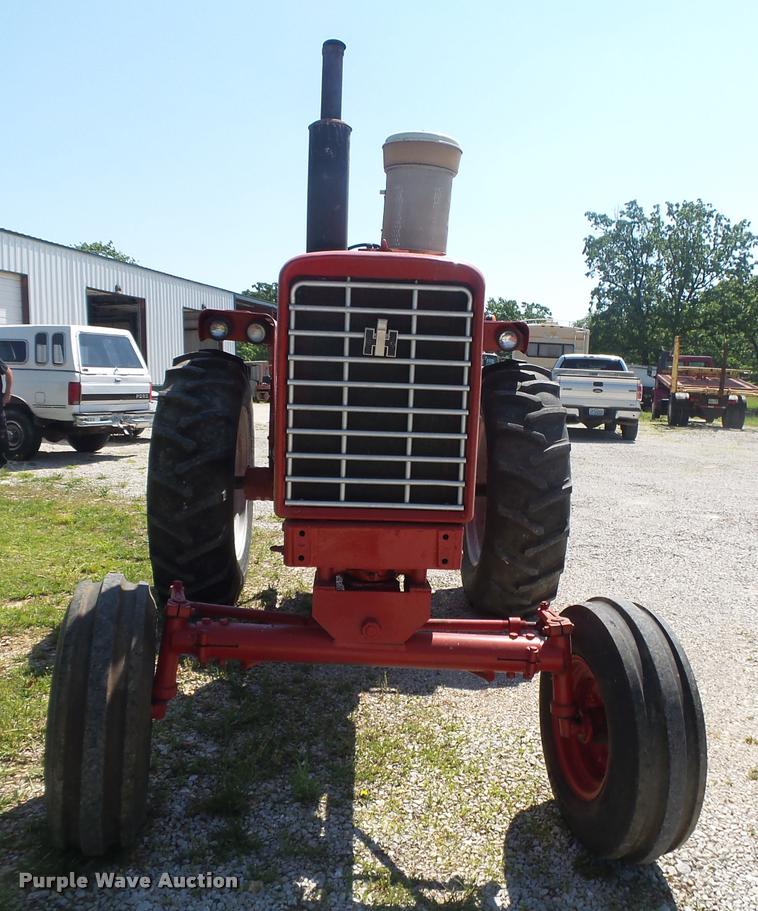 image for item DA2706 International Farmall 756 tractor