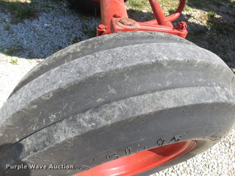 image for item DA2706 International Farmall 756 tractor