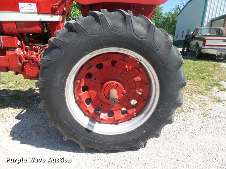 image for item DA2706 International Farmall 756 tractor
