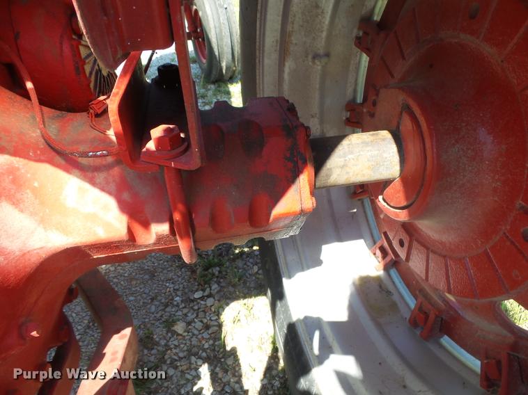 image for item DA2706 International Farmall 756 tractor