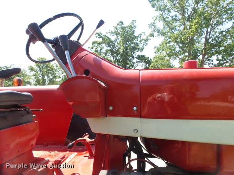 image for item DA2706 International Farmall 756 tractor