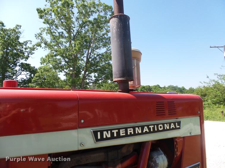 image for item DA2706 International Farmall 756 tractor
