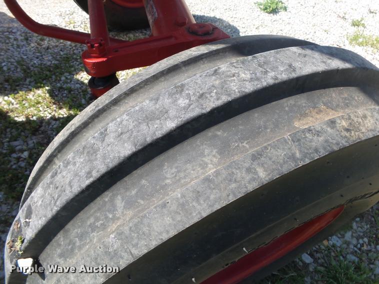 image for item DA2706 International Farmall 756 tractor