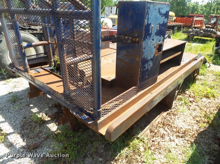 image for item DA2708 Utility bed