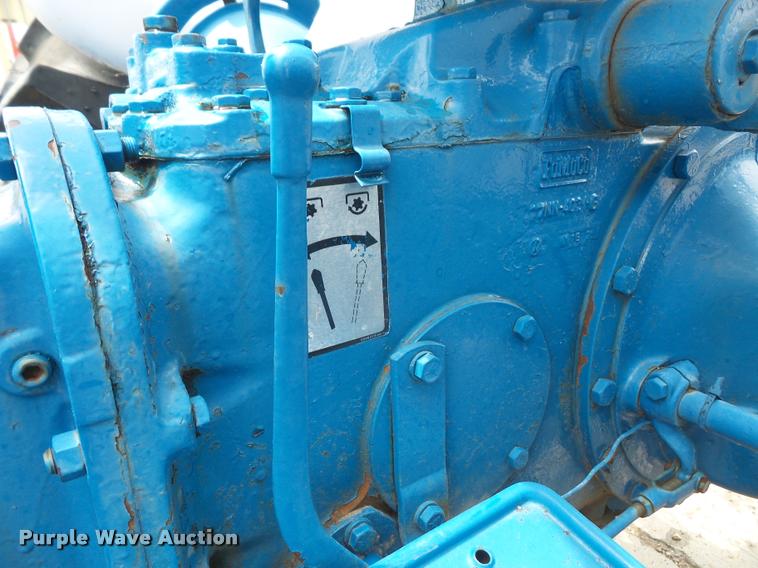 image for item DA6394 1971 Ford 2000 tractor