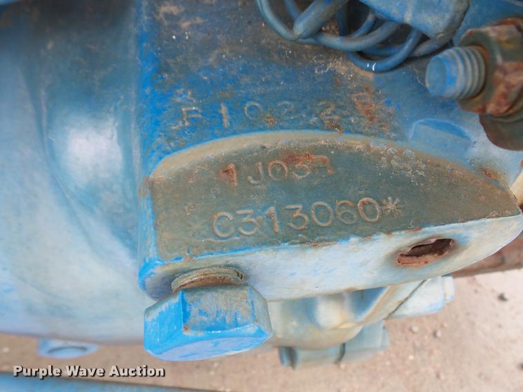 image for item DA6394 1971 Ford 2000 tractor