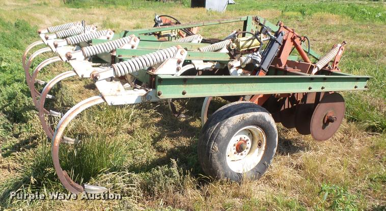 image for item DA6397 Glenco Soil Saver chisel