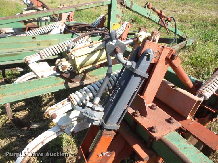 image for item DA6397 Glenco Soil Saver chisel