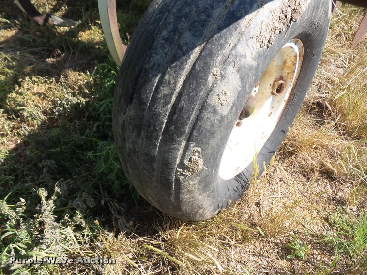 image for item DA6397 Glenco Soil Saver chisel