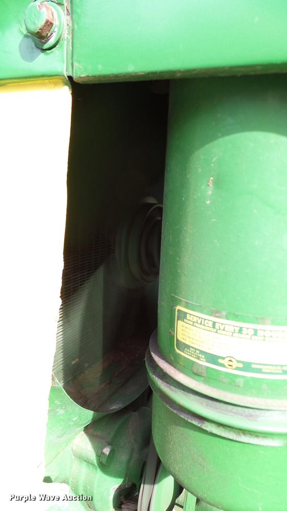 image for item DA6751 John Deere 520 tractor