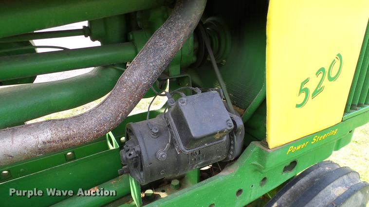 image for item DA6751 John Deere 520 tractor