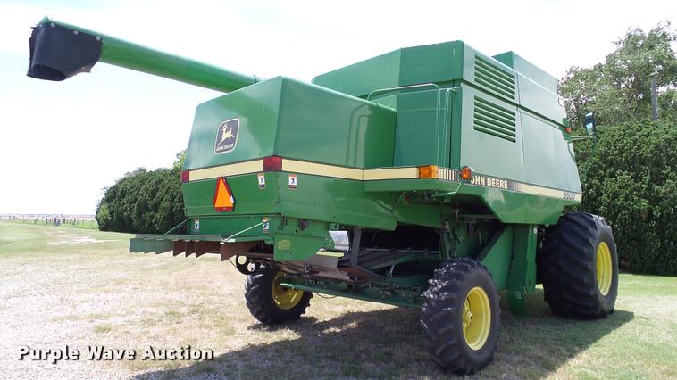 image for item DA6767 1995 John Deere 9600 combine