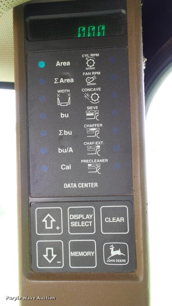 image for item DA6767 1995 John Deere 9600 combine