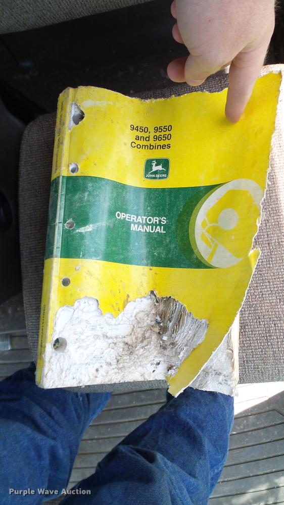 image for item DA6767 1995 John Deere 9600 combine