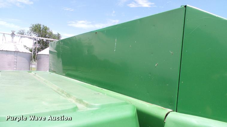 image for item DA6767 1995 John Deere 9600 combine