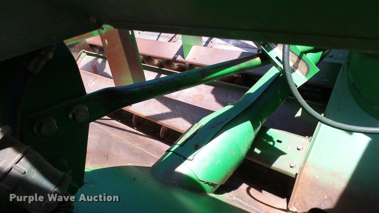 image for item DA6767 1995 John Deere 9600 combine