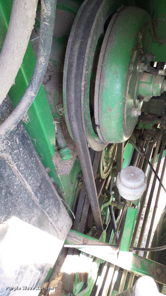 image for item DA6767 1995 John Deere 9600 combine
