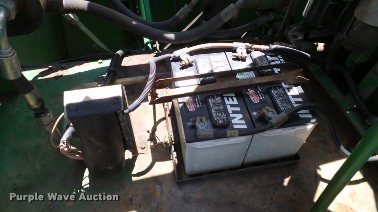 image for item DA6767 1995 John Deere 9600 combine