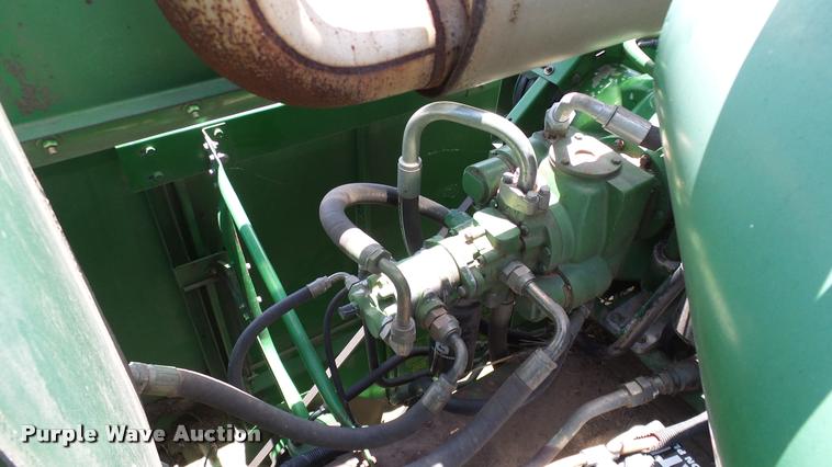 image for item DA6767 1995 John Deere 9600 combine