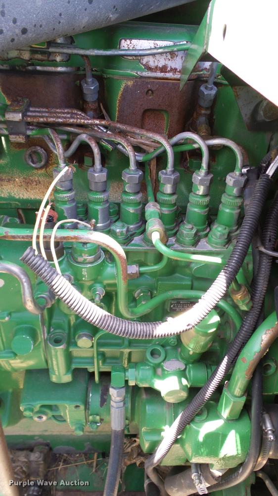 image for item DA6767 1995 John Deere 9600 combine