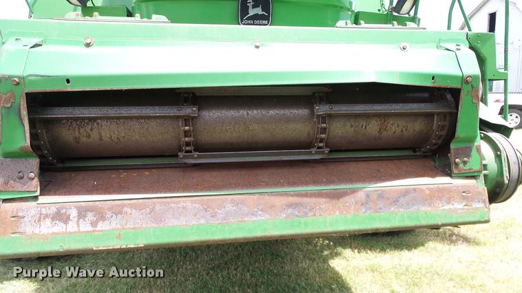image for item DA6767 1995 John Deere 9600 combine