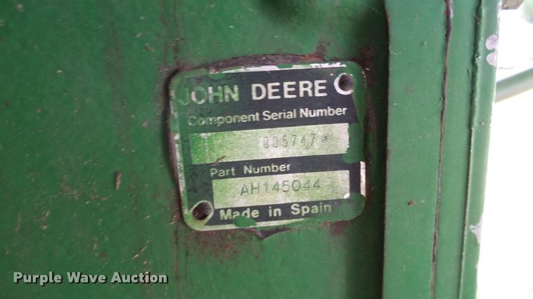 image for item DA6767 1995 John Deere 9600 combine