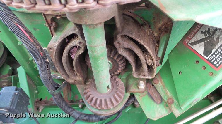 image for item DA6767 1995 John Deere 9600 combine