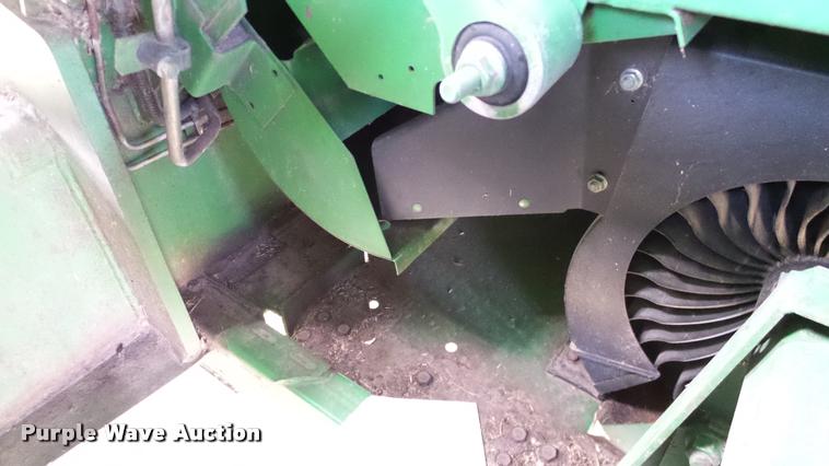 image for item DA6767 1995 John Deere 9600 combine